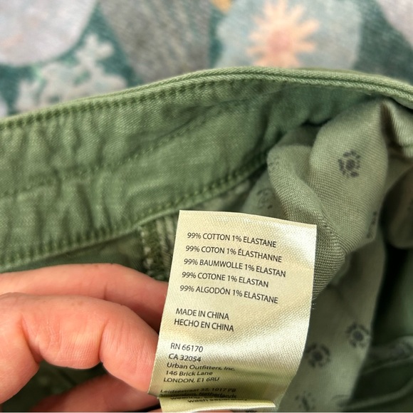 Anthropologie Pilcro Utility Cargo Pants NWT Women’s Green Straight Relaxed 28 - Picture 13 of 16